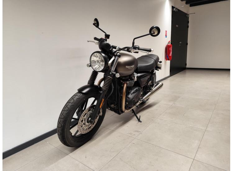 TRIUMPH SPEED TWIN 900 / 2022 / 1750 km