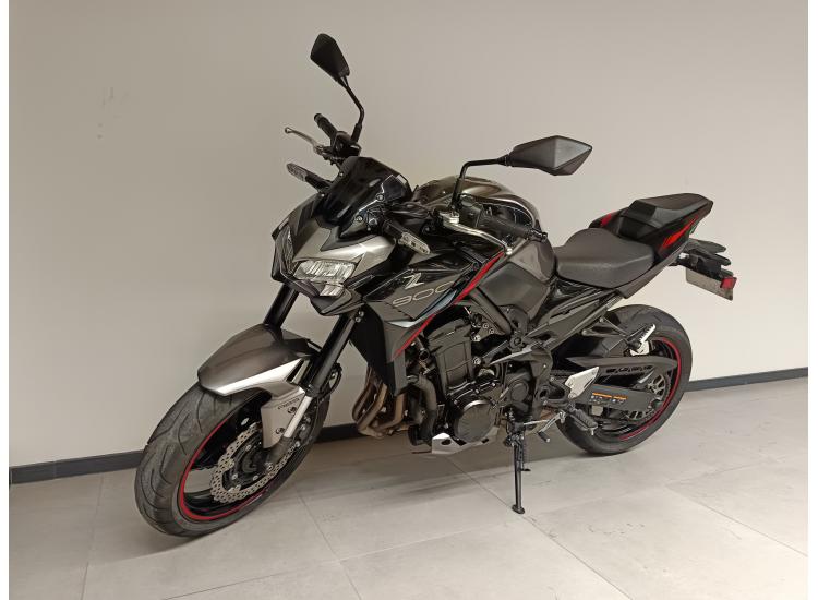 KAWASAKI Z 900
