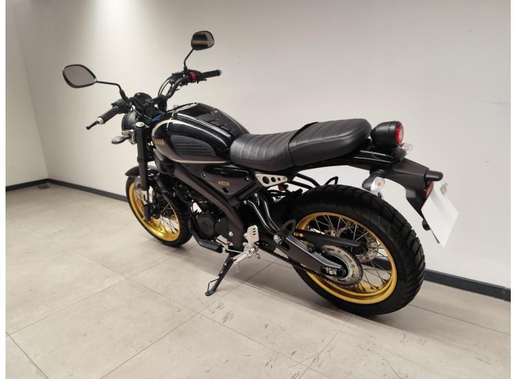 YAMAHA XSR 125 Legacy / 2023 / 4.680 km