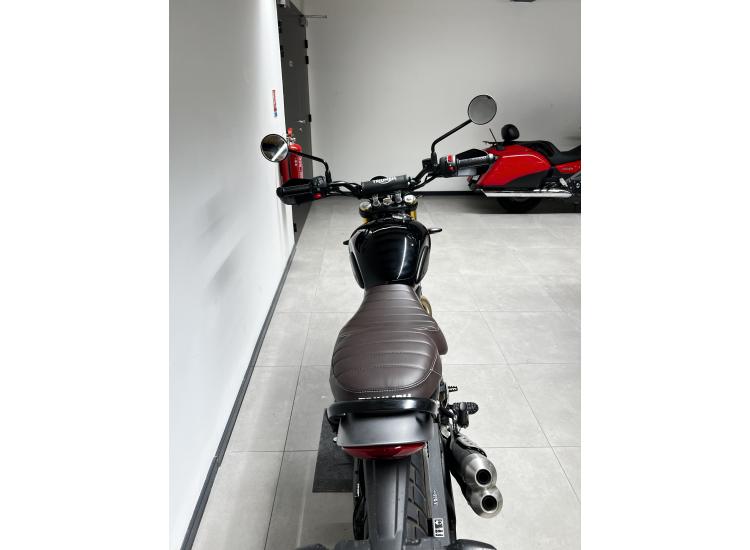 TRIUMPH Scrambler 400 X /2024/ black metal 