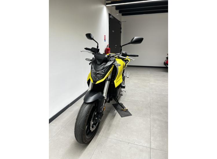 HONDA CB 750 HORNET / a2 possible/