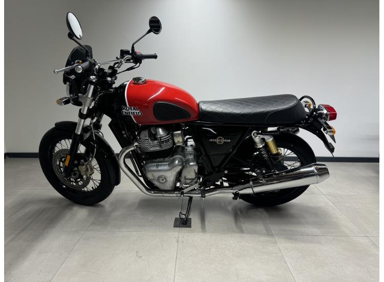 ROYAL ENFIELD INTERCEPTOR