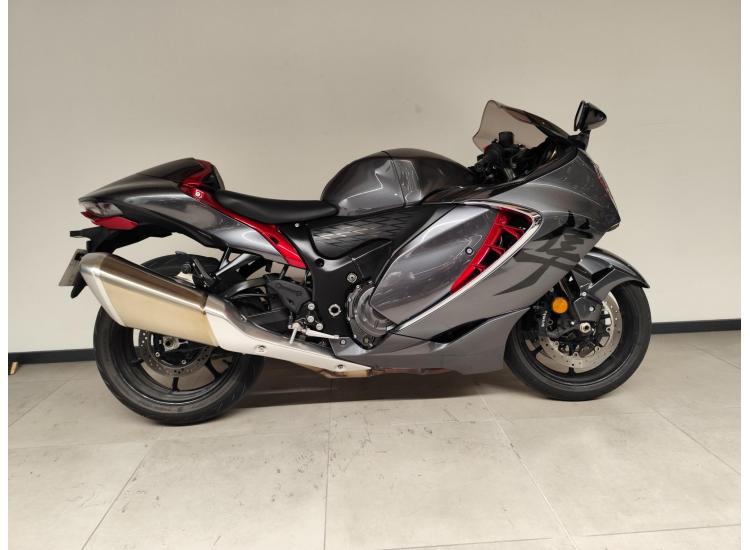 SUZUKI GSX-R 1340 HAYABUSA