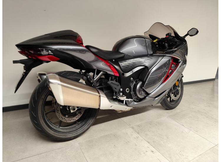 SUZUKI GSX-R 1340 HAYABUSA