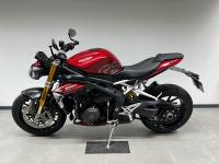TRIUMPH SPEED TRIPLE 1200 RS