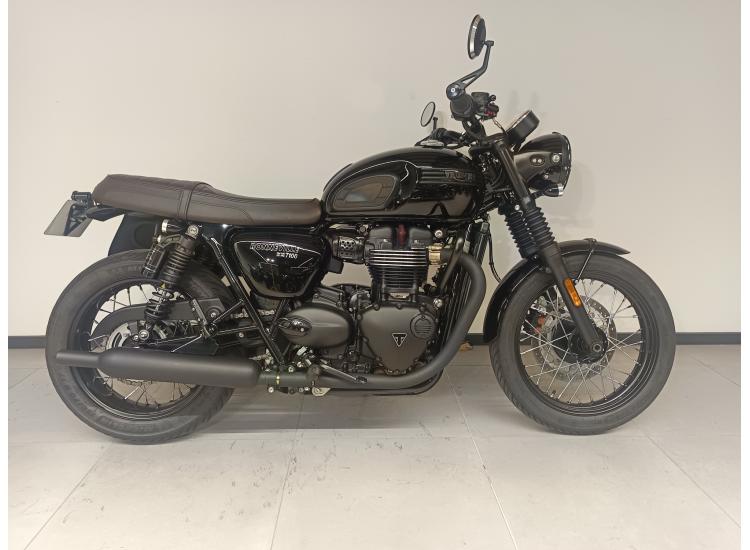 TRIUMPH BONNEVILLE T100 BLACK A2