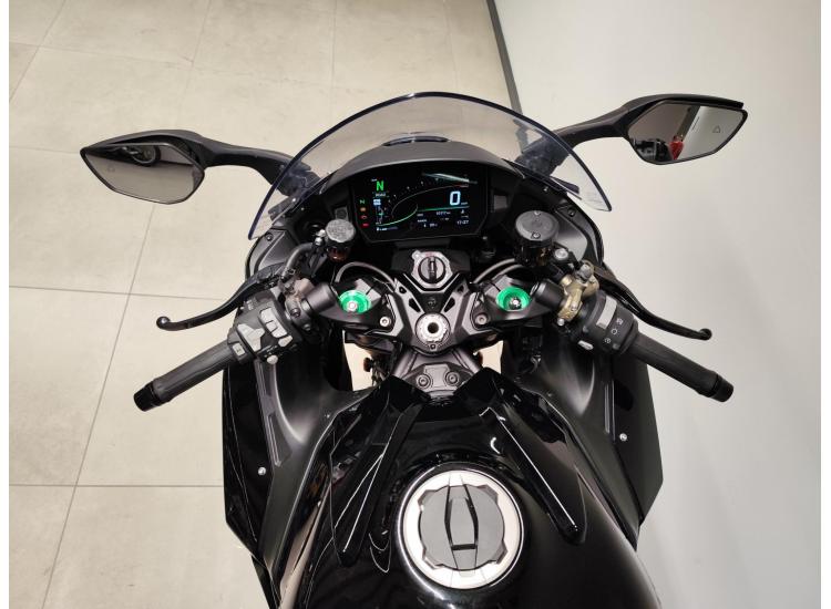 KAWASAKI Ninja H2 SX / 2023 / 10 117km