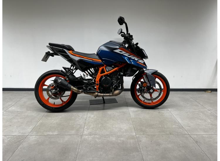 KTM 390 DUKE ABS / 2024 /