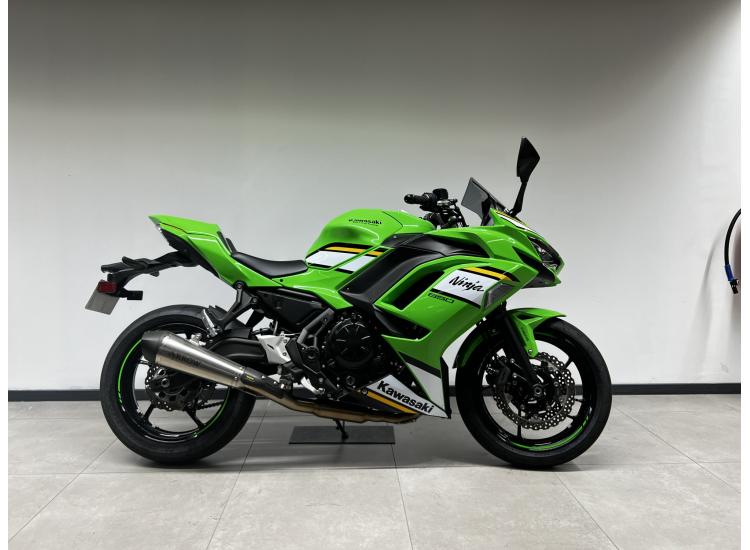 KAWASAKI NINJA 650 (a2) PACK PERFORMANCE 2025
