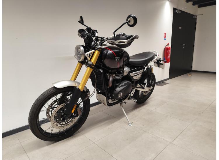 TRIUMPH SCRAMBLER 1200 XE / 2024 / 10.200 km