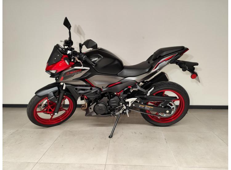 KAWASAKI Z 500 SE / 2025 / 93€/MOIS SUR 36 MOIS AVEC ASSURANCE GVA
