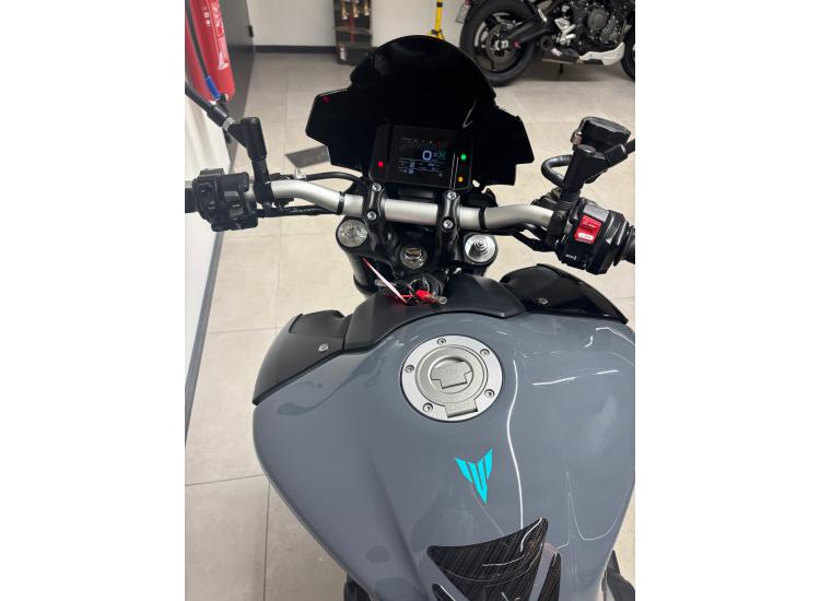 YAMAHA MT09 / 2022 