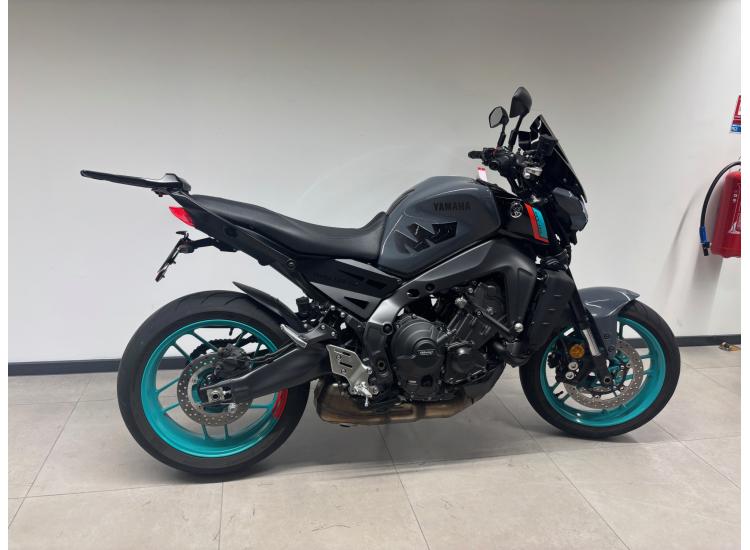 YAMAHA MT09 / 2022 