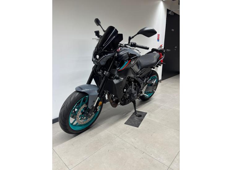 YAMAHA MT09 / 2022 