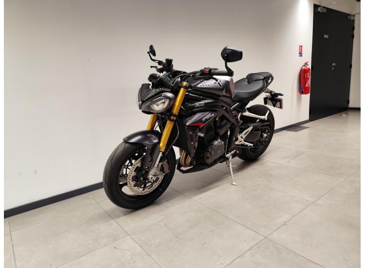 TRIUMPH SPEED TRIPLE 1200 RS 2025 / 782 km