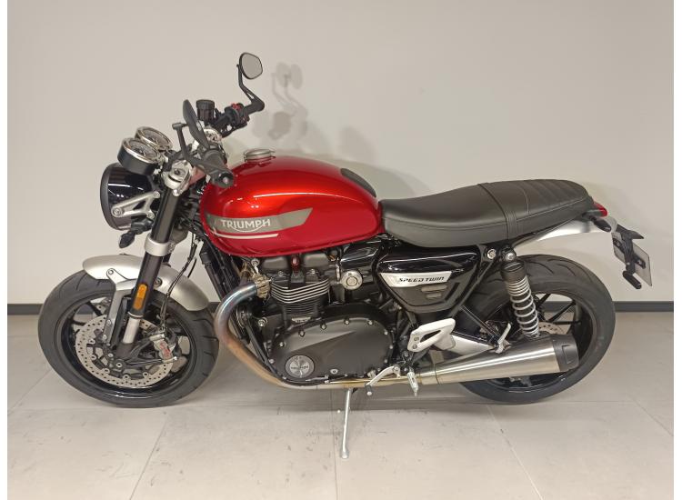 TRIUMPH SPEED TWIN 1200
