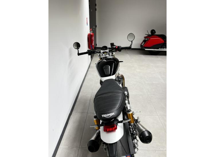 TRIUMPH SPEED TWIN 1200 rs /2025 / 990km