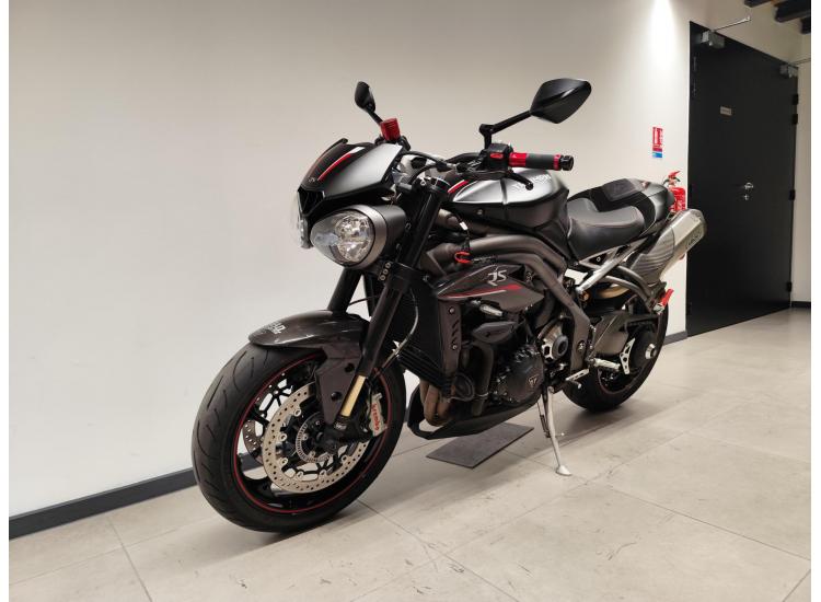 TRIUMPH SPEED TRIPLE 1050 RS