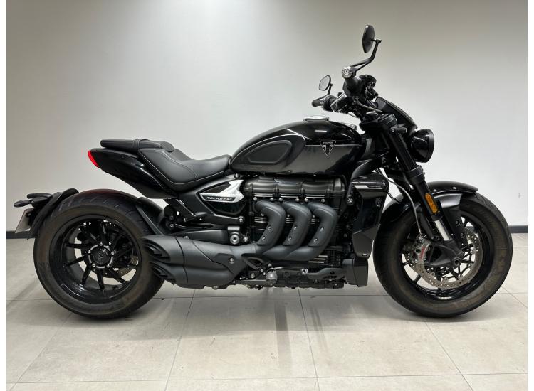 TRIUMPH ROCKET 3 R STORM