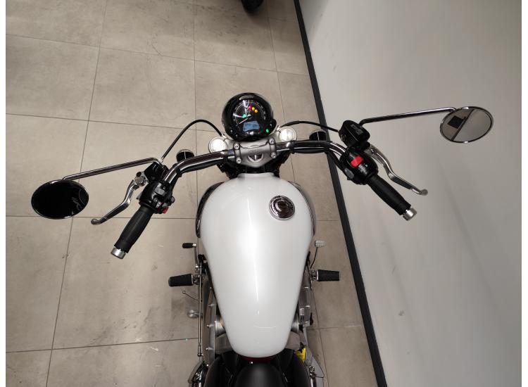 TRIUMPH BONNEVILLE SPEEDMASTER 1200 / 2025 / 500 km