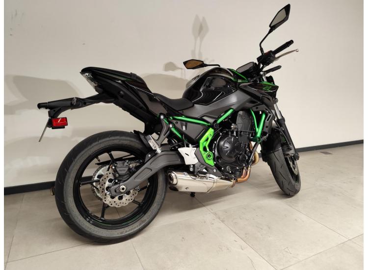 Z650 / 2025/ 600KMS / 115€/MOIS AVEC ASSURANCE GVA