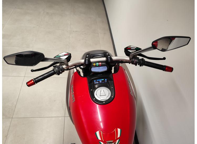 DUCATI DIAVEL 1200 RED / 2012 / 25.758 KM